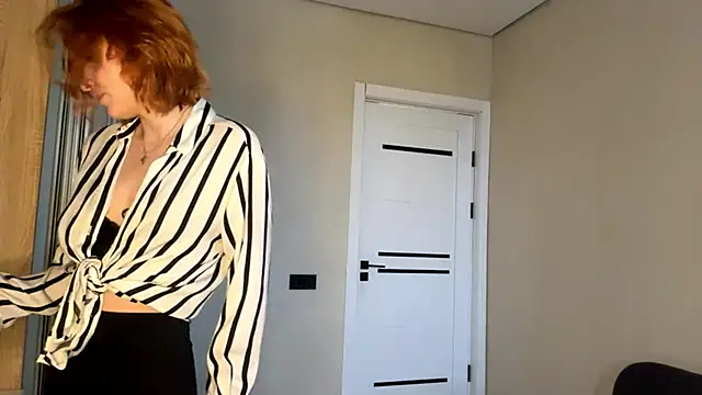 LuxuryRita online show from February 23, 2026, 2:25 pm