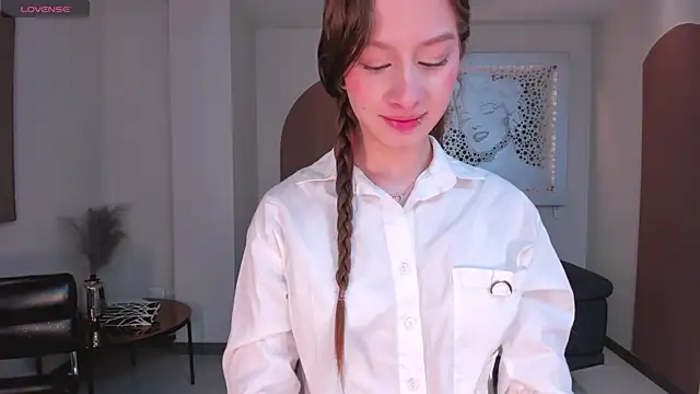 IsabellaMorettiX online show from July 29, 2026, 4:54 am