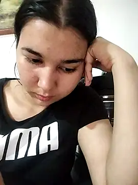 Snapshot of Merliah_1 chatting on February 4, 2026, 2:23 pm Merliah 1 online show from February 4, 2026, 2:23 pm