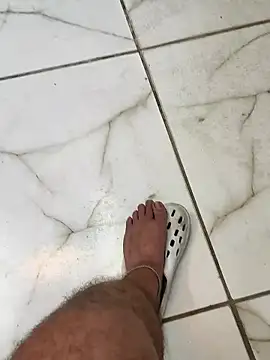 Snapshot of Gordinho_dos_pes chatting on February 16, 2026, 9:00 pm Gordinho dos pes online show from February 16, 2026, 9:00 pm