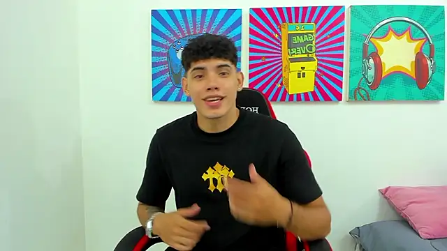 Snapshot of justin_payn14 chatting on March 3, 2026, 2:12 pm justin payn14 online show from March 3, 2026, 2:12 pm