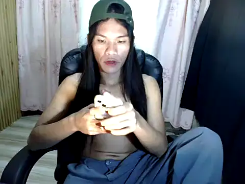 Snapshot of 8inches_tammy chatting on February 5, 2026, 3:11 am 8inches tammy online show from February 5, 2026, 3:11 am