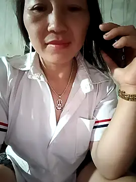 Snapshot of baby_112233 chatting on April 15, 2026, 10:44 am baby 112233 online show from April 15, 2026, 10:44 am