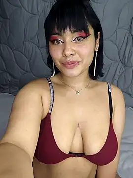 zoe love18 online show from April 10, 2026, 3:56 am