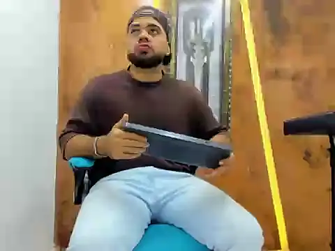 Chris Evans22 online show from February 8, 2026, 4:21 pm