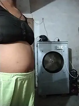 horny indian90 online show from May 20, 2026, 4:13 pm