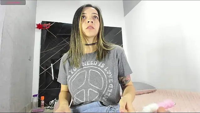 Ana-Spencer online show from February 14, 2026, 11:07 am