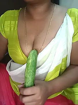 Snapshot of Chinnima143 chatting on March 1, 2026, 6:43 pm Chinnima143 online show from March 1, 2026, 6:43 pm