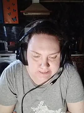 MaryShiny  online show from April 13, 2026, 8:20 am