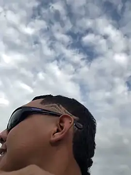  Usher online show from February 26, 2026, 9:58 pm