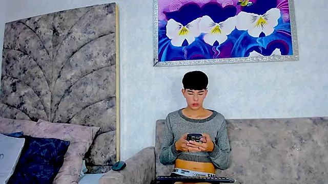 Snapshot of noah_lewiss chatting on February 5, 2026, 11:26 am noah lewiss online show from February 5, 2026, 11:26 am