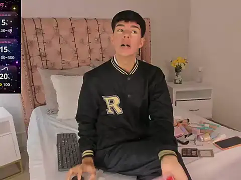 Snapshot of noah_lewiss chatting on February 26, 2026, 10:25 am noah lewiss online show from February 26, 2026, 10:25 am