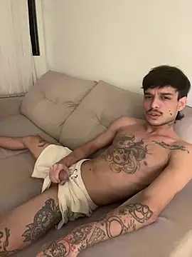 ruffvip online show from April 12, 2026, 3:11 am