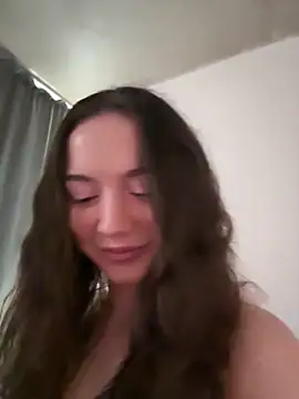 RollDollsi online show from March 19, 2026, 6:17 am