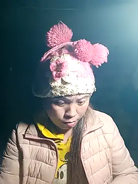 Snapshot of cana4455 chatting on February 5, 2026, 2:43 pm cana4455 online show from February 5, 2026, 2:43 pm