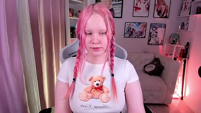 Snapshot of AnnieVibe chatting on March 3, 2026, 5:41 pm AnnieVibe online show from March 3, 2026, 5:41 pm