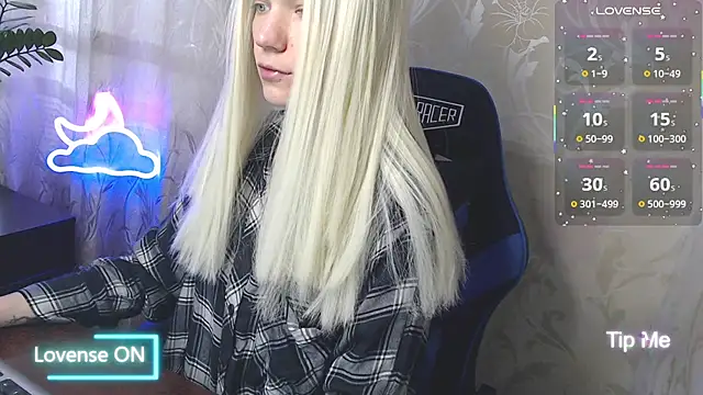 Shiny Victoria online show from April 10, 2026, 7:24 am