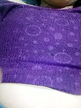 Royal hotti0011 online show from April 16, 2026, 5:36 pm