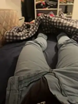 Enzo 2763 online show from February 4, 2026, 9:53 pm