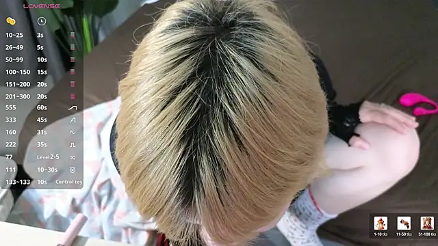 AutumnWhisper online show from April 15, 2026, 7:58 pm