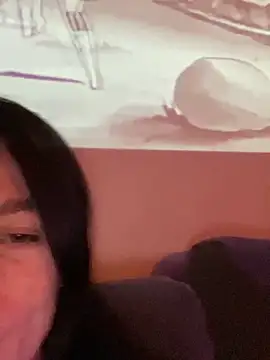 juicygirlandmyfuckboy online show from June 3, 2026, 9:20 pm