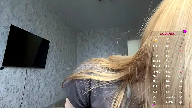 Snapshot of ViolaFaa chatting on February 15, 2026, 7:51 am ViolaFaa online show from February 15, 2026, 7:51 am