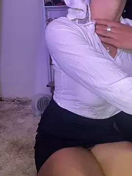 Isabelle Sara online show from May 29, 2026, 8:51 pm