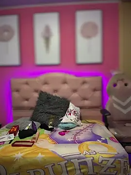 Snapshot of Karolaiin_LS chatting on February 26, 2026, 8:08 pm Karolaiin LS online show from February 26, 2026, 8:08 pm