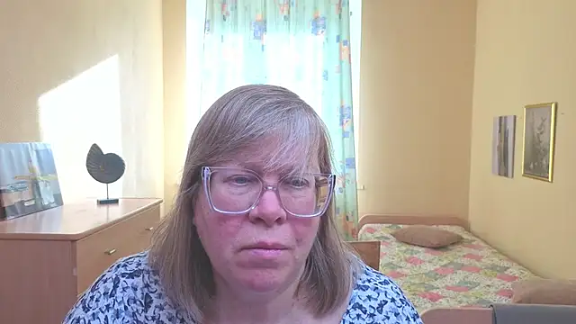 Emma Eclipsee online show from February 18, 2026, 11:06 am