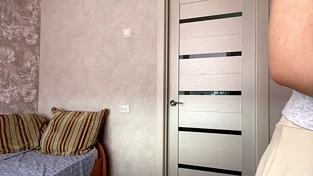 Snapshot of Shanika_wey chatting on February 21, 2026, 9:21 am Shanika wey online show from February 21, 2026, 9:21 am