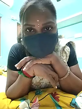 Snapshot of Tamil_Hot_Nisha chatting on February 10, 2026, 6:28 am Tamil Hot Nisha online show from February 10, 2026, 6:28 am