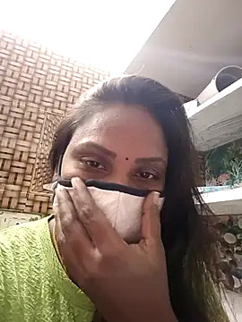 Snapshot of Tamil_Hot_Nisha chatting on February 11, 2026, 5:07 pm Tamil Hot Nisha online show from February 11, 2026, 5:07 pm