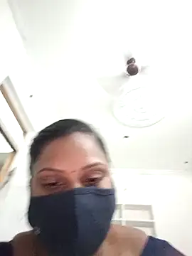 Snapshot of Tamil_Hot_Nisha chatting on February 18, 2026, 6:26 pm Tamil Hot Nisha online show from February 18, 2026, 6:26 pm