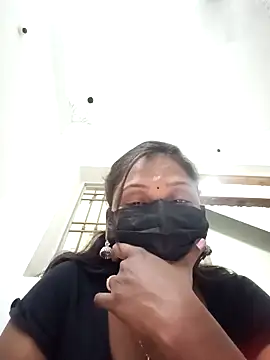 Snapshot of Tamil_Hot_Nisha chatting on February 24, 2026, 5:44 pm Tamil Hot Nisha online show from February 24, 2026, 5:44 pm