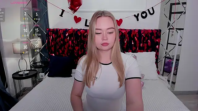 Snapshot of BellaAiry chatting on February 14, 2026, 1:46 am BellaAiry online show from February 14, 2026, 1:46 am