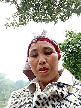 lena-cute online show from March 7, 2026, 3:36 am