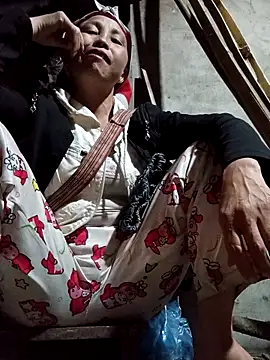 lena-cute online show from March 22, 2026, 1:03 pm