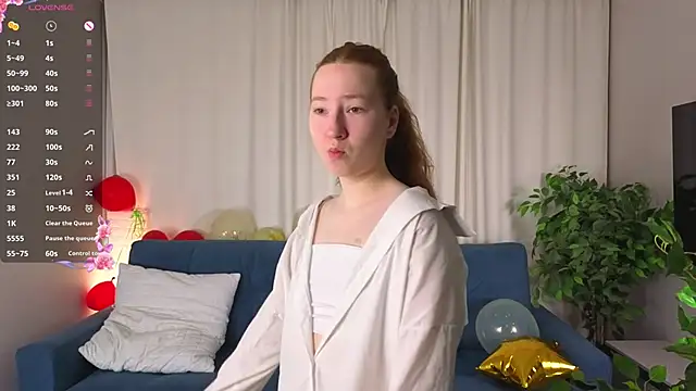 Snapshot of MaraButtrey chatting on February 18, 2026, 1:12 am MaraButtrey online show from February 18, 2026, 1:12 am