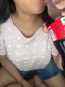 nauty girl shalu online show from February 18, 2026, 5:25 am