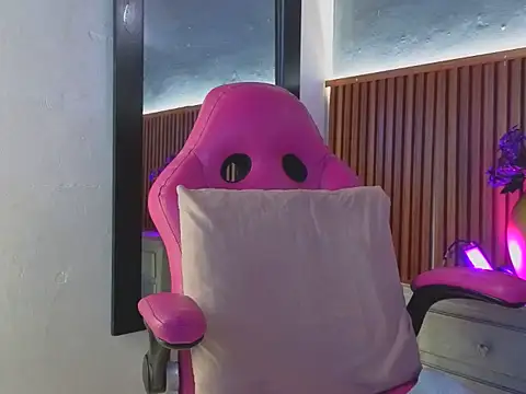 Snapshot of miss_monserrate01 chatting on February 21, 2026, 12:50 pm miss monserrate01 online show from February 21, 2026, 12:50 pm