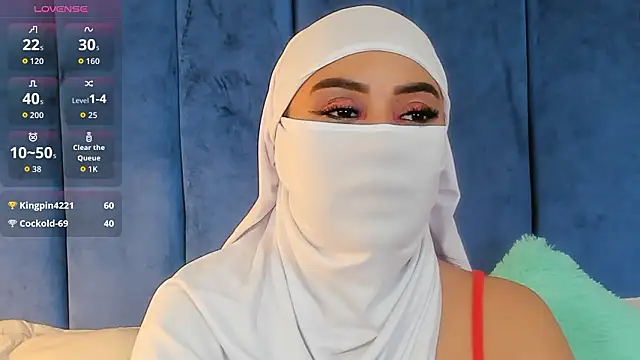 fatimarab   online show from March 11, 2026, 3:23 am