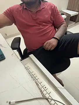 Rah0091 online show from April 5, 2026, 4:37 pm