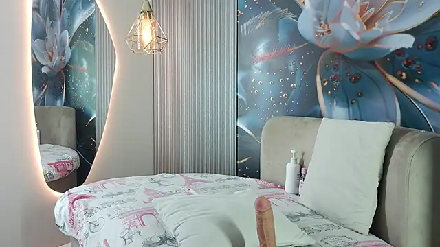 rouxinferno cr online show from April 21, 2026, 3:35 am