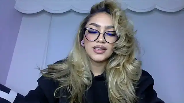 Maddy Beluci online show from July 2, 2026, 10:27 pm