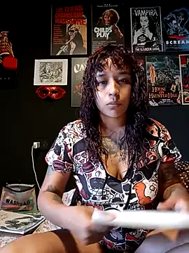 Snapshot of GingerLara chatting on February 7, 2026, 10:02 pm GingerLara online show from February 7, 2026, 10:02 pm