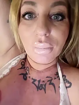 MiaMooly online show from March 11, 2026, 7:31 pm