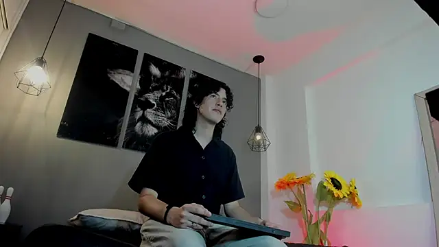 Jack  Star online show from February 9, 2026, 8:35 pm