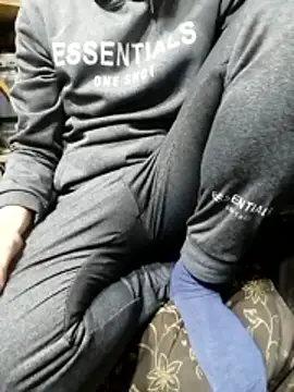 Snapshot of Aww21 chatting on March 31, 2026, 7:58 pm Aww21 online show from March 31, 2026, 7:58 pm