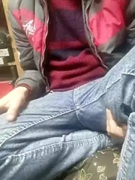 Snapshot of Aww21 chatting on April 4, 2026, 9:01 pm Aww21 online show from April 4, 2026, 9:01 pm