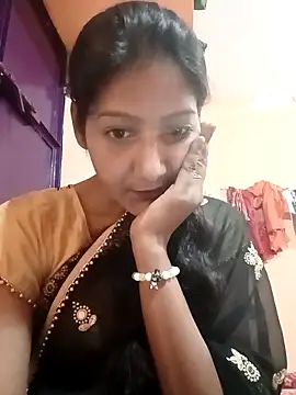 Ayesharani1 online show from April 8, 2026, 4:07 pm